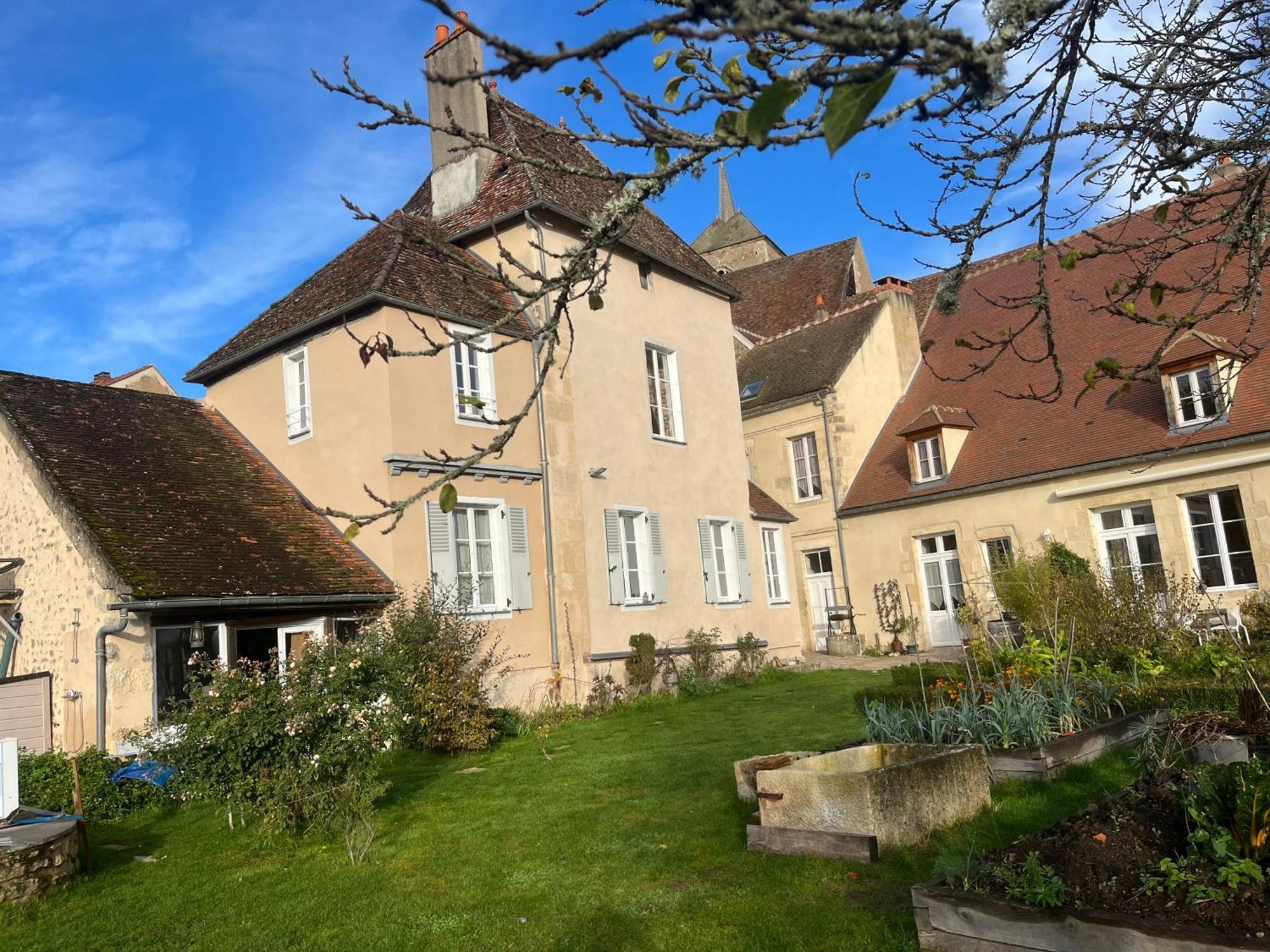 Maison De Noble Nicolas Avallon Eksteriør bilde